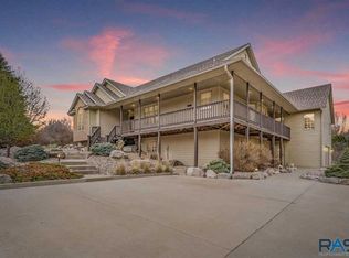 1501 S Brookview Pl, Sioux Falls, SD 57110