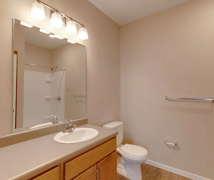 1801 Lyman St — Photo 11