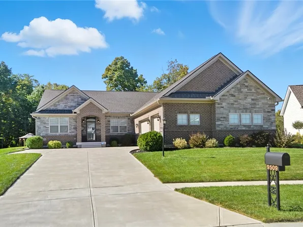 9509 Monaco Cir, Centerville, OH 45458