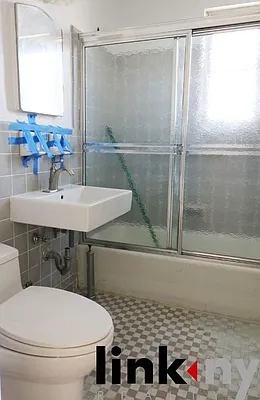 Rented by Link NY Realty | media 19