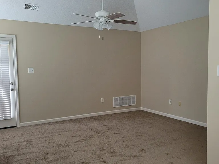 5935 Telford Dr — Photo 8
