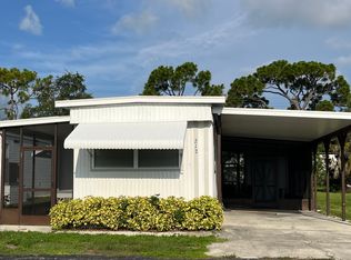 212 Sonnet Ln #212, North Fort Myers, FL 33903