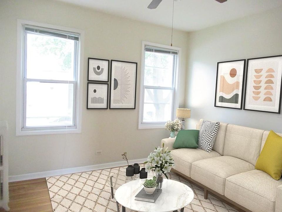 2nd image of 2424 N Greenview Ave