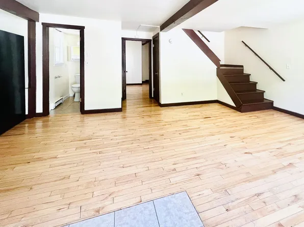 329 North St, Burlington, VT 05401