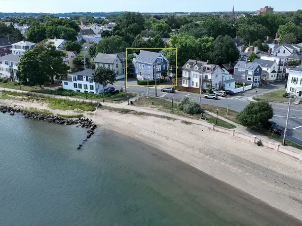 26 Pickman St #1, Salem, MA 01970