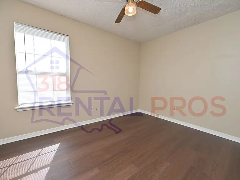 2414 Misty Ln — Photo 15