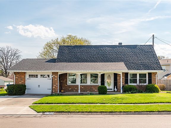 3rd image of 320 Garber Dr