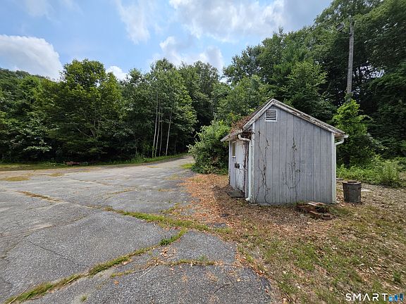 4th image of 980 Voluntown Road