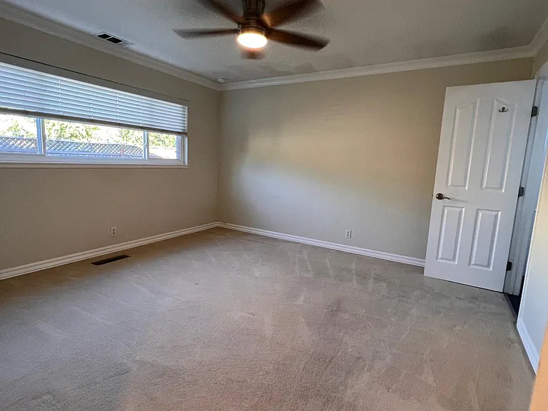 Woodcrest Dr — Photo 15