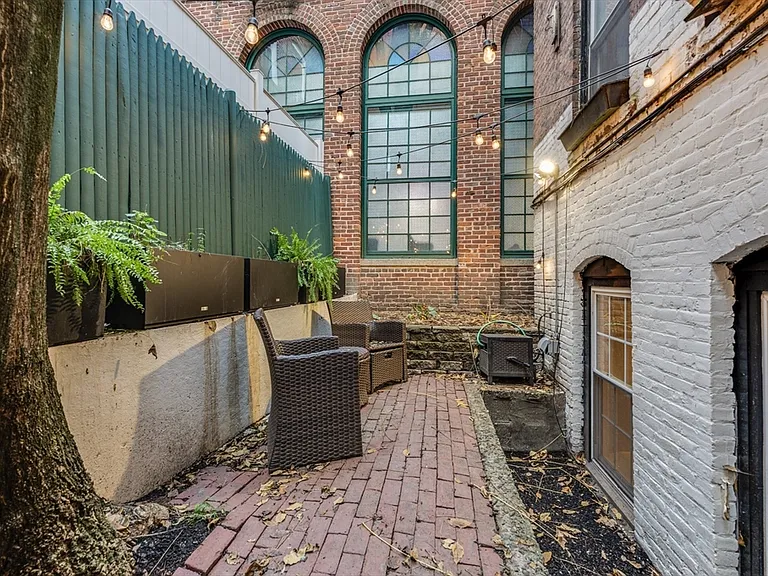 45 1/2 Garden St #45H — Photo 20
