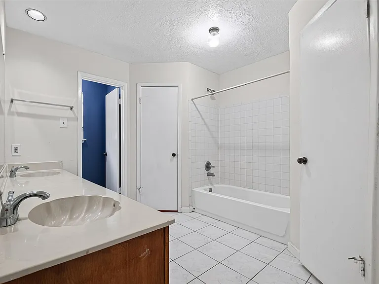 6603 Grandvale Dr — Photo 36