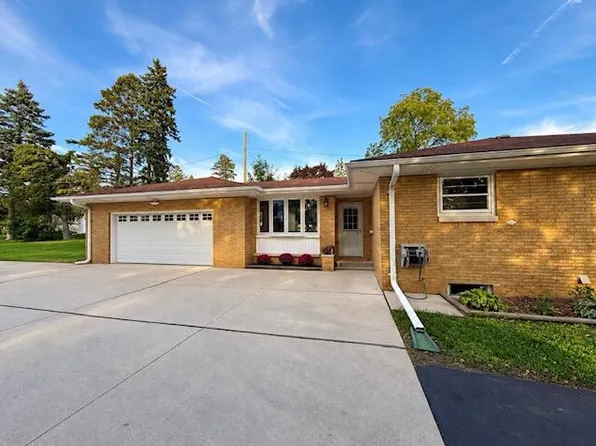 3472 E Ryan ROAD, Oak Creek, WI 53154