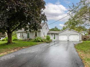 52 Lester Dr, Portland, ME 04103