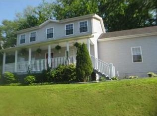 21 Johnstone Rd, South Charleston, WV 25309