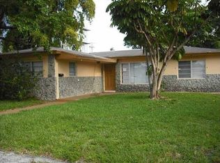 226 SE 10th St, Hallandale, FL 33009
