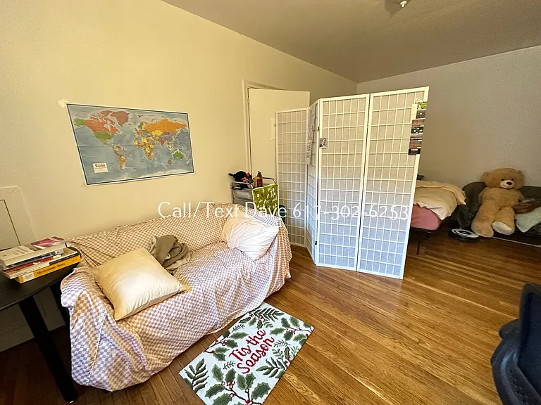 65 Strathmore Rd #2 — Photo 6