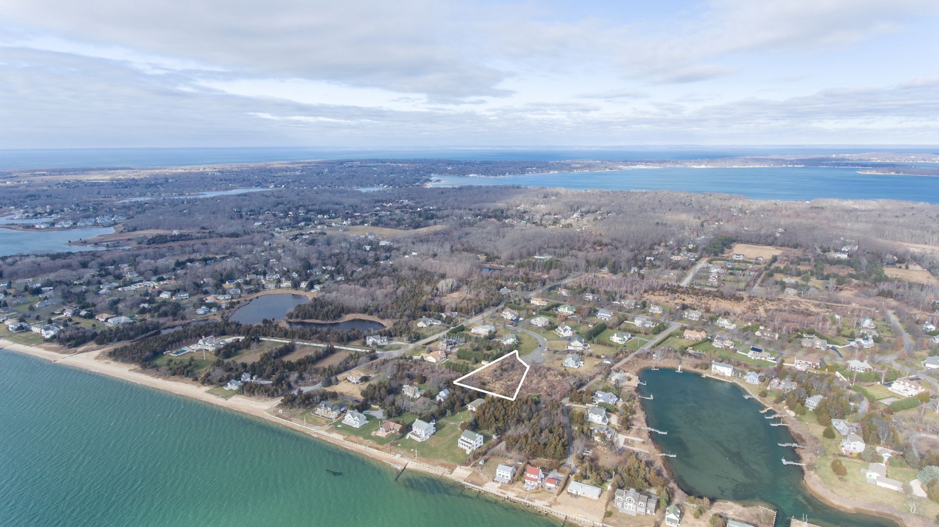 500 Four Winds Ct in Southold Out East