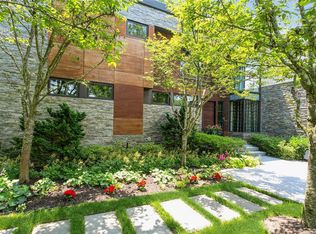 10 Cypress Ave, Great Neck, NY 11024