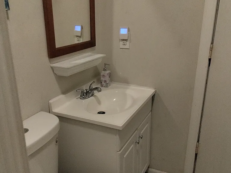 3048 Lunar St #7 — Photo 9