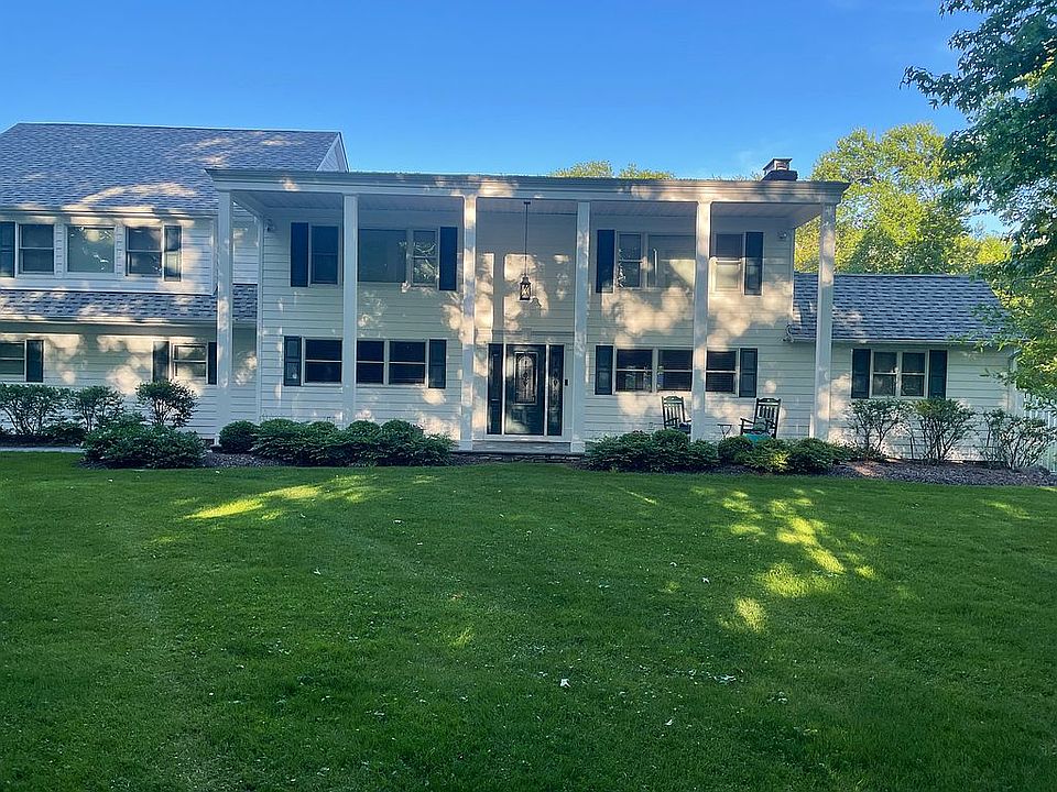 1st image of 47 Cambridge Dr