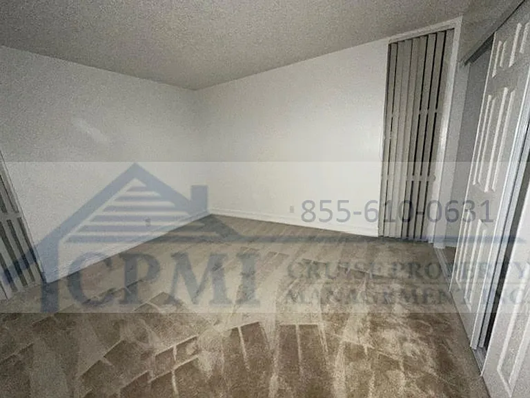 2930 Forest Hills Blvd — Photo 21