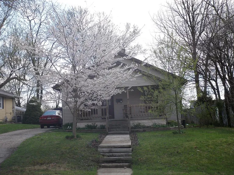 508 E Hillside Dr — Photo 3