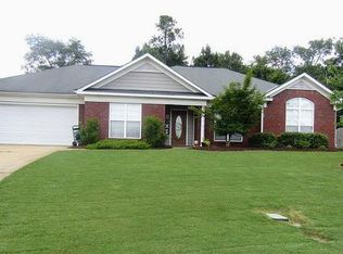 9123 Garrett Lake Dr, Midland, GA 31820