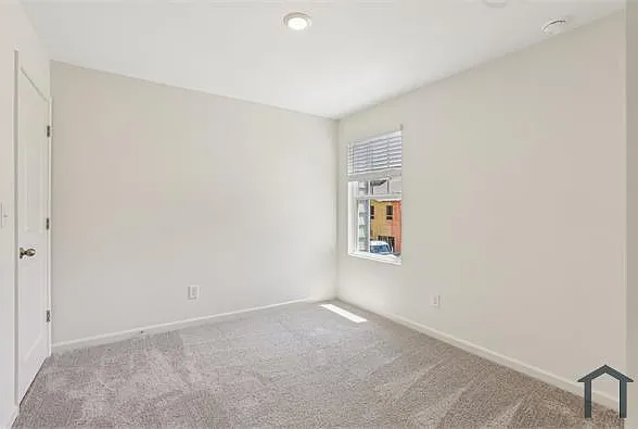 2582 Grey Hawk Dr — Photo 18