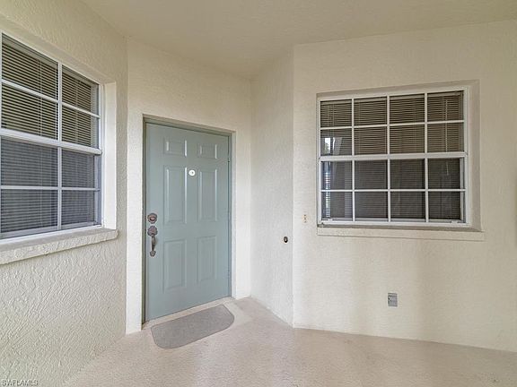 3rd image of 285 Waterside Cir #2-101