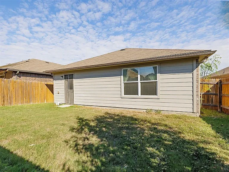 3525 Ortman Dr — Photo 5