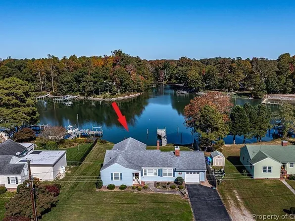167 Boat House Cv, Kilmarnock, VA 22482