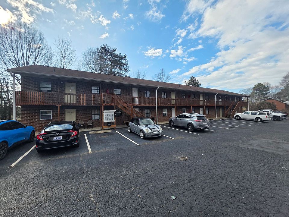 1st image of 3011 Broadbay Dr APT H