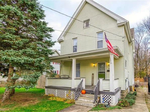 635 Page St, Ravenna, OH 44266