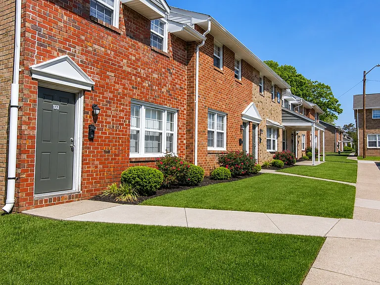 Vineland Village Apartment Homes — Photo 21