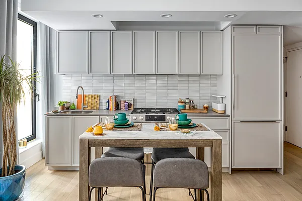 Sold by Compass | media 13