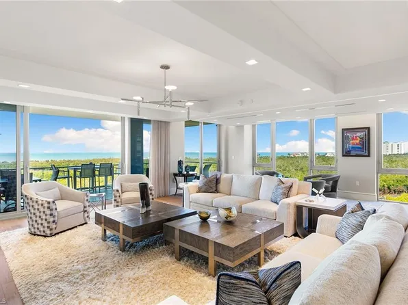 6897 Grenadier BLVD #704, NAPLES, FL 34108