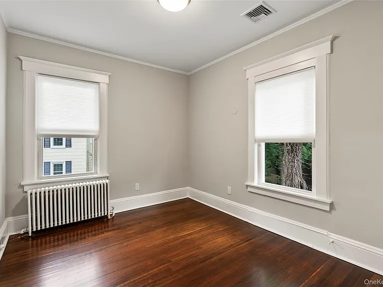 46 Davis St — Photo 6