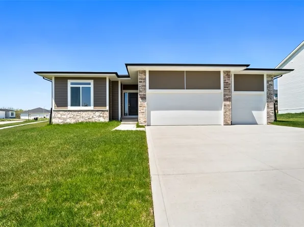 1408 Timberview Dr, Adel, IA 50003