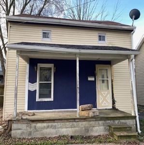 215 W Rensselaer St, Bucyrus, OH, 44820