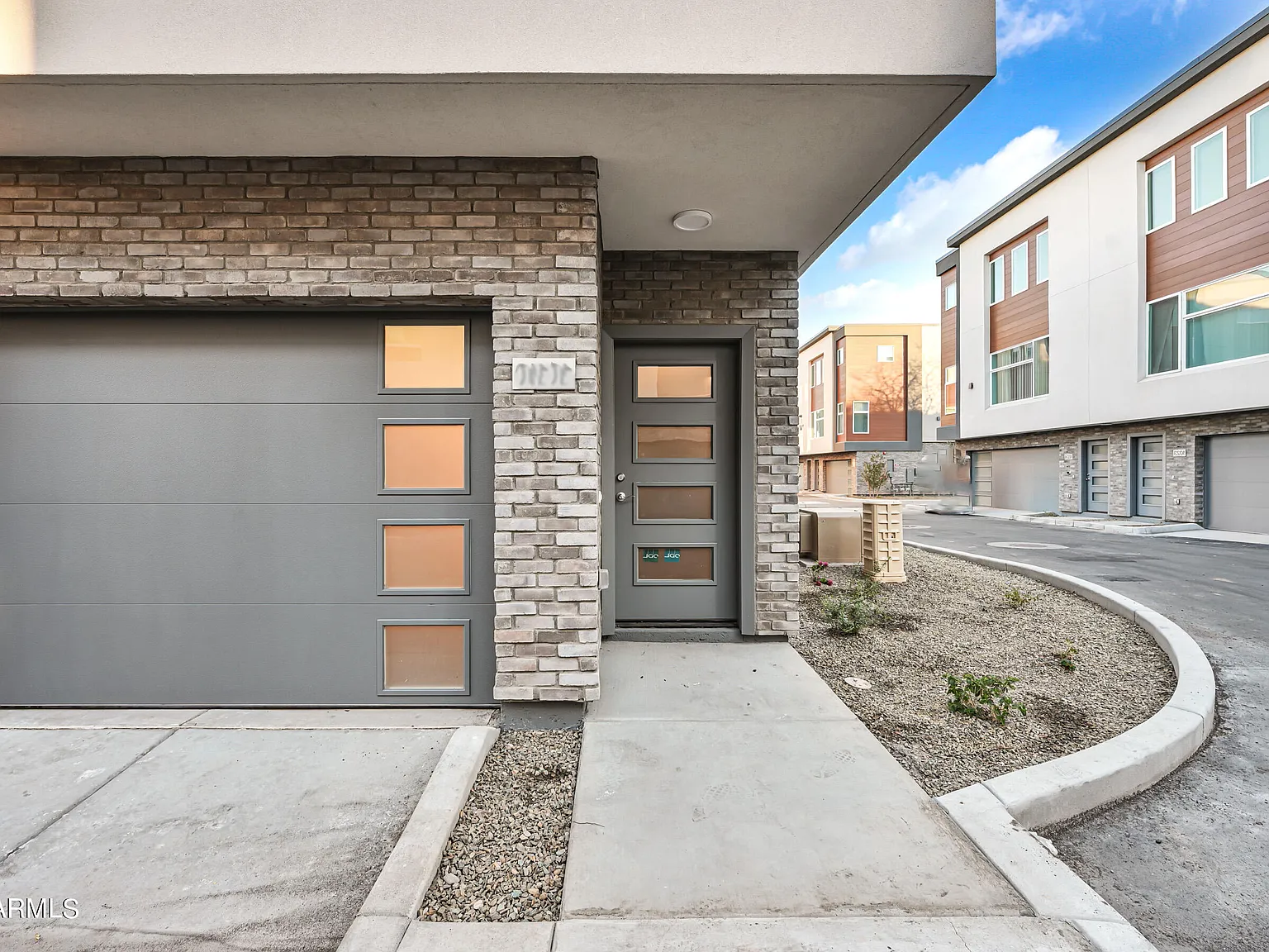 1 bed, 1.0 bath, 762 sqft, $1,750 — Photo 1