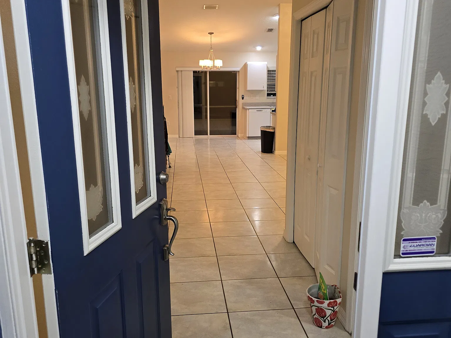 3 bed, 1320 sqft, $1,675 — Photo 2