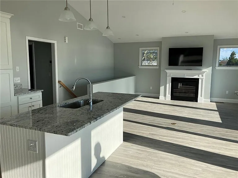 47 Tuckerman Ave — Photo 6