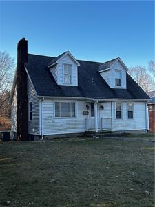 314 E Beaver St, Zelienople, PA, 16063