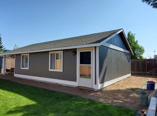 1444 SW 11th St, Redmond, OR 97756