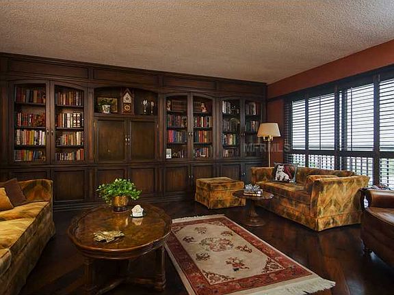 4th image of 5020 Bayshore Blvd APT 802