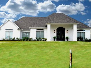 391 S Lakeview Dr, Nacogdoches, TX 75964