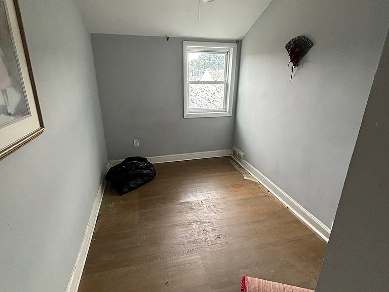 1105 Bryan St — Photo 12