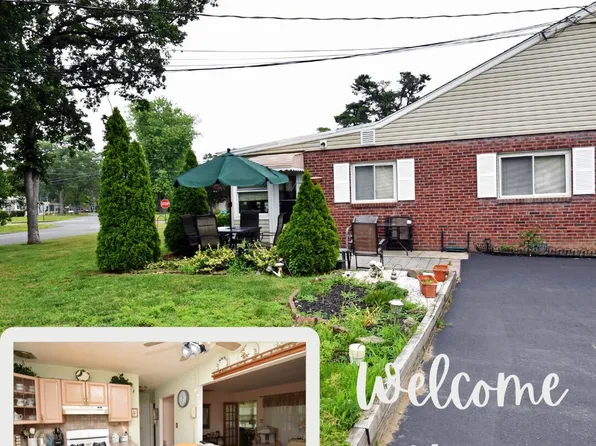 1 Walnut St A, Toms River, NJ 08757