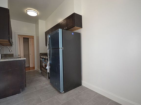 5th image of 4141 44th St APT D2