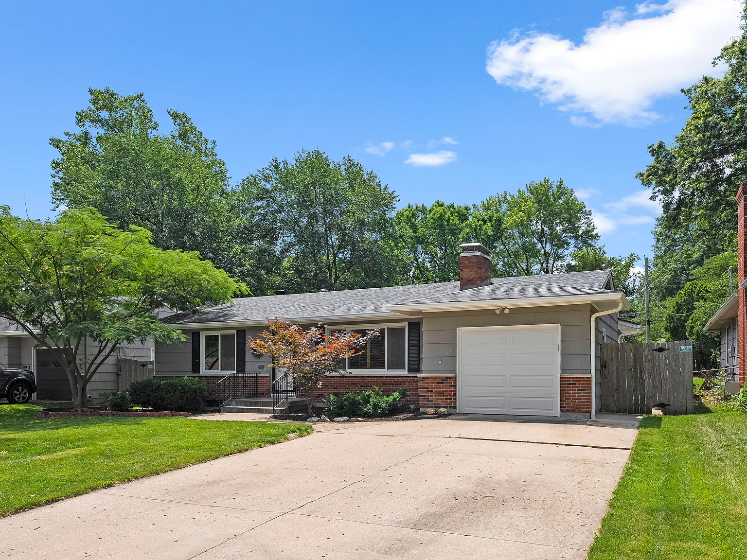 3 bed, 1902 sqft, $3,250 — Photo 3